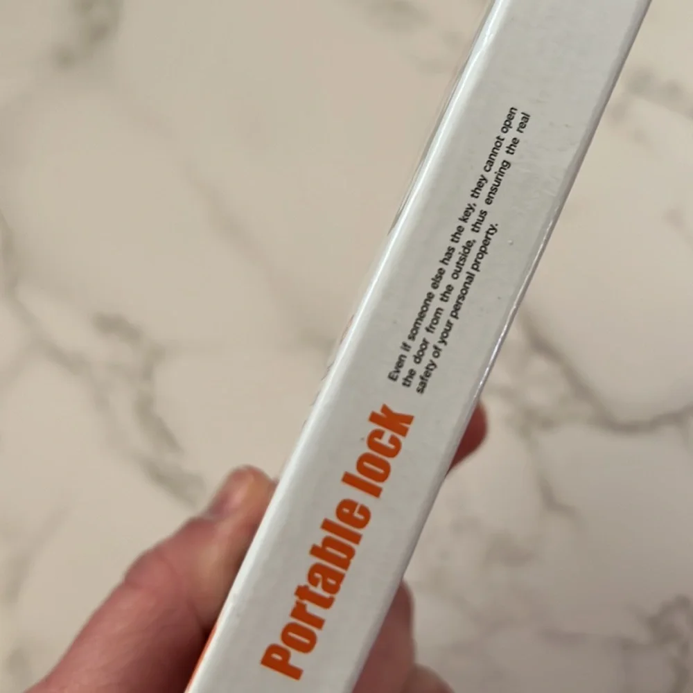 NIB Portable Door Lock safe & reliable